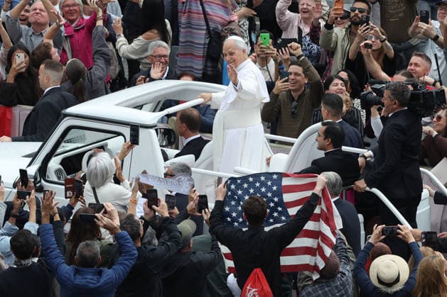 Vatican City - Italy, May 6, 2026: The arrival of the pontiff in the popemobile as he greets the faithful and blesses the children gathered in the square. Pope Leo XIV presides over the Wednesday General Audience in St. Peter s Square, the day after US President Donald Trump s comments against him, accusing him of endangering Catholics around the world. This morning, thousands of faithful and pilgrims from around the world gathered in St. Peter s Square to participate in the Wednesday General Audience with Pope Leo XIV. A moment of prayer, listening, and communion that filled the square with hope, reflection, and joy.  Copyright: xmarcoxiacobuccix xipa-agency.netx xmarcoxiacobuccix IPA_Agency_IPA74465796