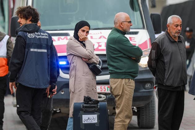 Group of Palestinian patients evacuated through the Rafah Border Crossing KHAN YUNIS, GAZA, PALESTINE - MAY 06: Wounded and sick Palestinians are transported with an ambulance through the Rafah Border Crossing for continued medical treatment in Egypt, from Khan Yunis, Gaza, Palestine on May 06, 2026. Adam Bilal Anadolu Khan Yunis Gaza. Editorial use only. Please get in touch for any other usage.  Copyright: x2026xAnadoluxAdamxBilalx