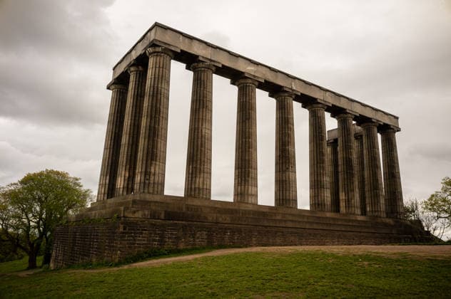 Images before the Scottish elections in Edinburgh, UK - 05 May 2026 The National Monument of Scotland is seen against a cloudy sky. A collection of illustrative photographs made before the Scottish Parliamentary elections. On the 7th May 2026, voters in Scotland will choose their next government in an election that is being seen as the firing of a starting pistol for a renewed push for Scottish Independence. Current polls show the Independence-supporting parties, the SNP and the Greens will form a majority bloc. In the event of their victory, the SNP state that on day one, they will table a motion to schedule a future independence referendum. Edinburgh United Kingdom Copyright: xNeilxMiltonx xSOPAxImagesx L1000032