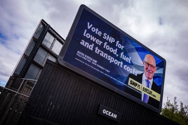 Images before the Scottish elections in Edinburgh, UK - 05 May 2026 A billboard promoting the governing Scottish National Party (SNP) is seen on the road. A collection of illustrative photographs made before the Scottish Parliamentary elections. On the 7th May 2026, voters in Scotland will choose their next government in an election that is being seen as the firing of a starting pistol for a renewed push for Scottish Independence. Current polls show the Independence-supporting parties, the SNP and the Greens will form a majority bloc. In the event of their victory, the SNP state that on day one, they will table a motion to schedule a future independence referendum. Edinburgh United Kingdom Copyright: xNeilxMiltonx xSOPAxImagesx L1009961