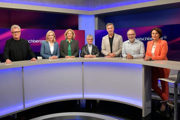 Hans Ulrich Jörges, Nina Warken, Kristina Dunz, Britta Haßelmann, Dirk Steffens, Jimmy Wales and Sandra Maischberger on the ARD talk show maischberger in Studio Berlin Adlershof Berlin, 05 05 2026 Foto:xM.xBehrensx xFuturexImagex maischberger0505_6502
