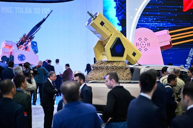 SAHA 2026 Defense Expo continues in Istanbul ISTANBUL, TURKIYE - MAY 6: Participants visit the SAHA 2026 International Defense, Aerospace, and Space Industry Fair in Istanbul, Turkiye on May 6, 2026. Cem Tekkesinoglu Anadolu Istanbul Turkey. Editorial use only. Please get in touch for any other usage.  Copyright: x2026xAnadoluxCemxTekkesinoglux