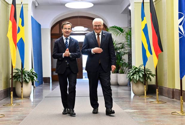 Sweden s Prime Minister Ulf Kristersson M receives Germany s Federal President Frank Walter Steinmeier for a bilateral meeting in Stockholm, Sweden May 6, 2026 STOCKHOLM SWEDEN x10080x  Copyright: xFredrikxSandberg TTx PRIME MINISTER AND PRESIDENT OF GERMANY nqARuZfrVko
