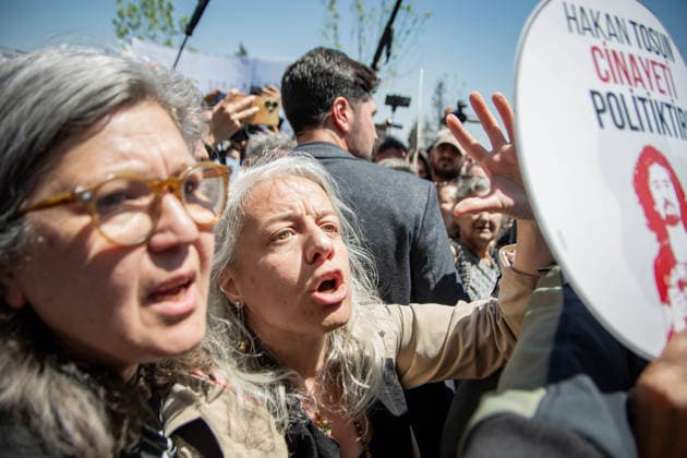 May 6, 2026, Istanbul, Istanbul, Turkey: Friends, family members, environmental activists and press workers gather outside the courthouse for the first hearing of Hakan Tosun, an environmental activist and journalist who was brutally killed in a street attack on October 10. Demonstrators demand justice, transparency in the investigation process, and accountability for all those responsible, including alleged perpetrators and those accused of covering up the crime. Protesters emphasize systemic impunity, failures in the investigation, and the broader struggle for environmental justice across Turkey. Istanbul Turkey - ZUMAt171 20260506_zip_t171_003 Copyright: xAbdullahxTepelix