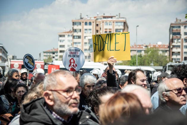 May 6, 2026, Istanbul, Istanbul, Turkey: Friends, family members, environmental activists and press workers gather outside the courthouse for the first hearing of Hakan Tosun, an environmental activist and journalist who was brutally killed in a street attack on October 10. Demonstrators demand justice, transparency in the investigation process, and accountability for all those responsible, including alleged perpetrators and those accused of covering up the crime. Protesters emphasize systemic impunity, failures in the investigation, and the broader struggle for environmental justice across Turkey. Istanbul Turkey - ZUMAt171 20260506_zip_t171_008 Copyright: xAbdullahxTepelix