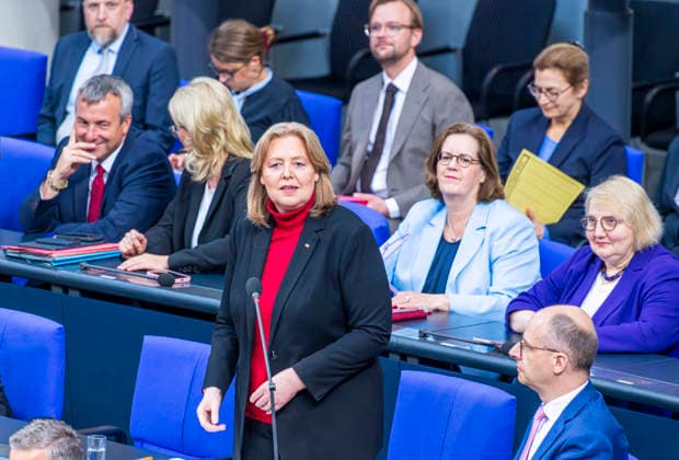 Bärbel Bas Question Time in the Bundestag EUR, Germany, Berlin, 06 05 2026 Questioning the Federal Government Federal Minister for Economic Cooperation and Development and Bärbel Bas SPD , Federal Minister for Labor and Social Affairs answer questions from MPs