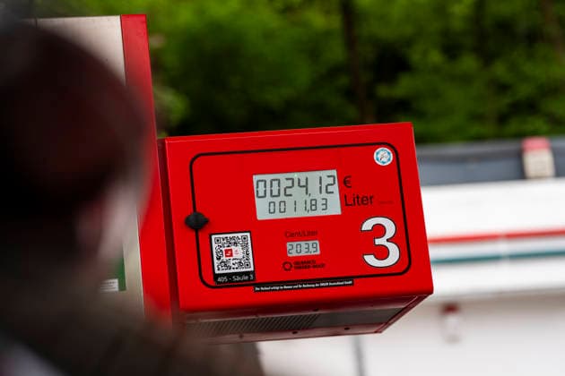 Petrol prices on 06 05 2026 Symbolic image on the topic of rising petrol and diesel prices in connection with international energy price developments and geopolitical tensions in Iran and the Middle East Copyright: MarcoxBader