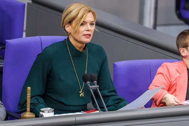 Questioning of the Federal Government in the Bundestag Bundestag President Julia Klöckner, at the questioning of the Federal Government in the German Bundestag on 06 05 26 in Berlin Berlin Berlin Germany Bundestag