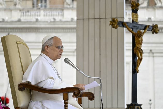 Italy, Rome, Vatican, May 6, 2026: Pope Leo XIV during the weekly general audience in St. Peter’s Square, Vatican City. Photograph by VATICAN MEDIA Catholic Press Photo RESTRICTED TO EDITORIAL USE - NO MARKETING - NO ADVERTISING CAMPAIGNS.  Copyright: xVATICANxMEDIA xCatholicxPressxPhotox xipa-agency.netx xVATICANxMEDIA xCPPx IPA_Agency_IPA74469248