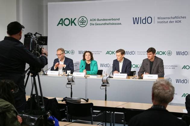 Berlin, Germany, 06 05 2026 House of the Federal Press Conference Press conference AOK BV and WIdO Hospital Report 2026 First interim assessment of the hospital reform L R Kai Behrens, Carola Reimann, David Scheller Kreinsen, Alexander Geissler Copyright: xdtsxNachrichtenagenturx dts_117952
