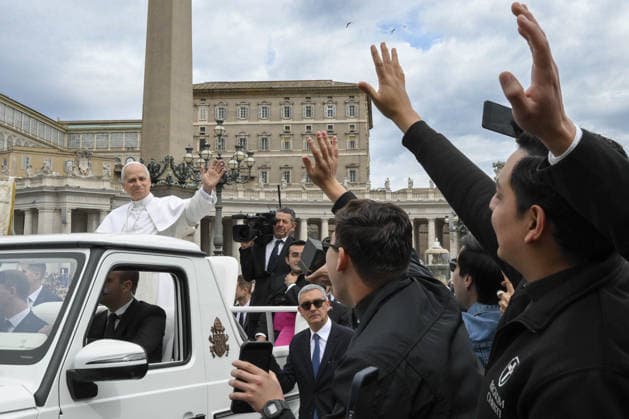 Italy, Rome, Vatican, May 6, 2026: Pope Leo XIV during the weekly general audience in St. Peter’s Square, Vatican City. Photograph by VATICAN MEDIA Catholic Press Photo RESTRICTED TO EDITORIAL USE - NO MARKETING - NO ADVERTISING CAMPAIGNS.  Copyright: xVATICANxMEDIA xCatholicxPressxPhotox xipa-agency.netx xVATICANxMEDIA xCPPx IPA_Agency_IPA74469253