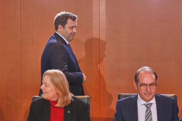 Berlin, Germany, 06 05 2026 Federal Chancellery 43 Cabinet meeting Federal Minister of Labor and Social Affairs Bärbel Bas SPD , Federal Minister of Finance Lars Klingbeil SPD and Federal Minister of the Interior Alexander Dobrindt CSU Copyright: xdtsxNachrichtenagenturx dts_117898