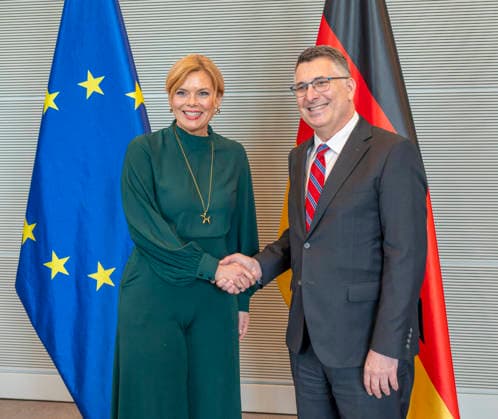 Julia Klöckner Gideon Saar EUR, Germany, Berlin 06 05 2026 Bundestag President Julia Klöckner CDU receives Israels Foreign Minister Gideon Saar in the German Bundestag