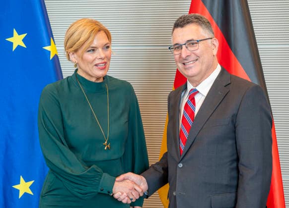 Julia Klöckner Gideon Saar EUR, Germany, Berlin 06 05 2026 Bundestag President Julia Klöckner CDU receives Israels Foreign Minister Gideon Saar in the German Bundestag