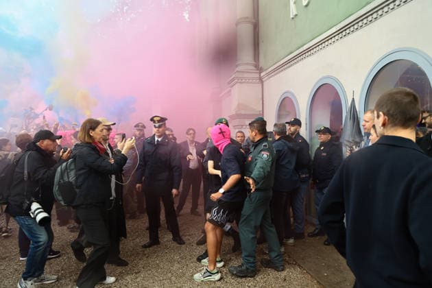 Pussy Riot and Femen sit-in at the Russian Pavilion at the 2026 Venice Biennale  Copyright: xMatteoxChinellatox xipa-agency.netx xipa-agency.netx xMatteoxChinellatox IPA_Agency_IPA74470174