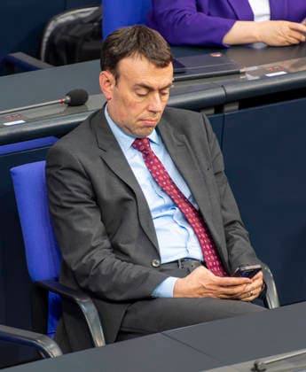 Nils Schmidt Question Time in the Bundestag EUR, Germany, Berlin, 06 05 2026 Nils Schmid SPD Question Time in the Bundestag Separated by department, representatives of the Federal Government answer questions submitted in writing by MPs in advance for 45 minutes