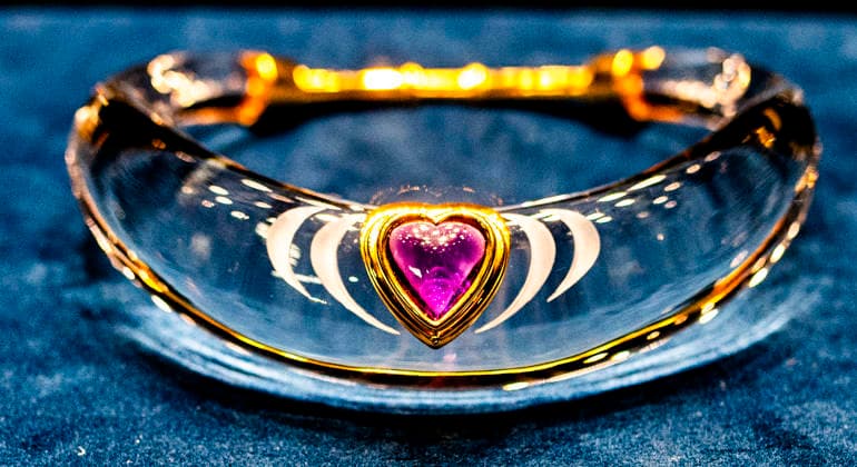 May 6, 2026, Geneva, Geneva, Switzerland: Geneva Switzerland, 05 06 2026: Presentation of a work by Ludwing Muller in Geneva in 1980 entitled The Necklace, which is composed of rock crystal, yellow gold, amethyst, and diamond. during International Gem & Jewellery Show 2026. The 10th edition of the International Gem & Jewellery Show 2026 is the international jewelerÃ¢â‚¬â ¢s show and also the world s most prestigious jewelry and gemstone show and took place at Geneva Palexpo in Geneva. Geneva Switzerland  - ZUMAd206 20260506_zip_d206_014 Copyright: xEricxDubostx