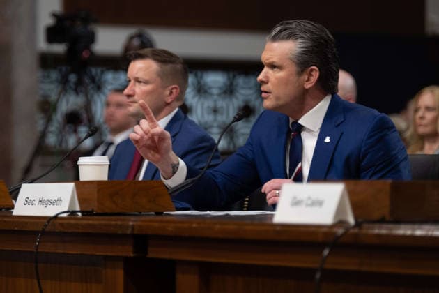 May 6, 2026, Washington, Dc, United States of America: U.S. Secretary of Defense Pete Hegseth, right, replies to a question during testimony before the Senate Armed Services Committee on Capitol Hill, April 30, 2026 in Washington, D.C. During a combative hearing Hegseth was grilled on the Iran War, civilian deaths, Christian Nationalism and race issues. Washington United States of America - ZUMAp138 20260506_zaa_p138_024 Copyright: xPo1xEricxBrann Dodx