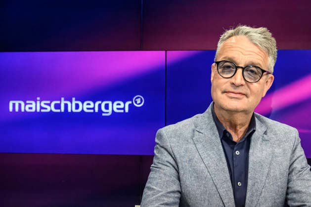 v l Gabor Steingart The Pioneer , GER, Berlin, Studio, guest on Maischberger, political talk show, TV, format, with presenter Sandra Maischberger, Das Erste, from Adlershof Am Studio 20, 06 May 2026, Copyright: HMBxMedia UwexKoch