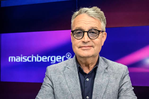 v l Gabor Steingart The Pioneer , GER, Berlin, Studio, guest on Maischberger, political talk show, TV, format, with presenter Sandra Maischberger, Das Erste, from Adlershof Am Studio 20, 06 May 2026, Copyright: HMBxMedia UwexKoch