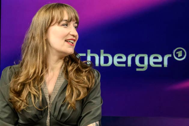 v l Heidi Reichinnek, Die Linke Fraktionsvorsitzende , GER, Berlin, Studio, zu Gast bei Maischberger, politische Talkshow, TV, Format, mit Moderator Sandra Maischberger, Das Erste, aus Adlershof Am Studio 20, 06 Mai 2026, Copyright: HMBxMedia UwexKoch
