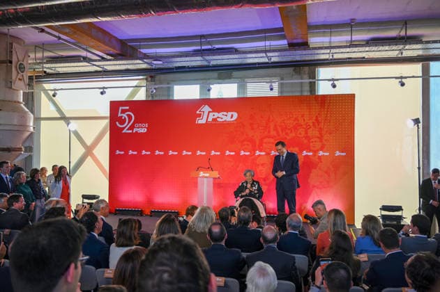 May 6, 2026, Lisbon, Lisbon, Portugal: PSD founding member CONCEIo¡oÆ’O MONTEIRO (L) speaks next to PSD President and Prime Minister LUoÂS MONTENEGRO (R) during the 52nd anniversary celebrations of the Social Democratic Party PSD in Lisbon. Lisbon Portugal - ZUMAr238 20260506_zip_r238_018 Copyright: xRicardoxRochax