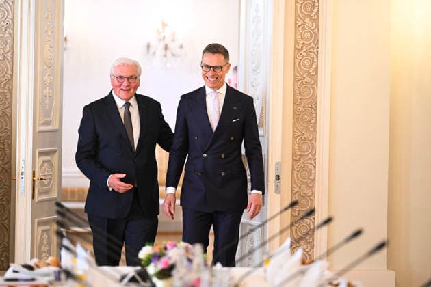 President of the Republic of Finland Alexander Stubb (R) and Mr Frank-Walter Steinmeier, President of the Federal Republic of Germany attend the discussions between the German and the Finnish delegations held at the Presidential Palace in Helsinki, Finland on May 7, 2026. - HEIKKI SAUKKOMAA Helsinki Finland  Copyright: xHeikkixSaukkomaax EQEZTLTFYzs