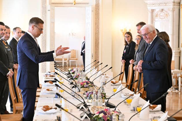 LKS 20260507 President of the Republic of Finland Alexander Stubb (L) and Mr Frank-Walter Steinmeier, President of the Federal Republic of Germany attend the discussions between the German and the Finnish delegations held at the Presidential Palace in Helsinki, Finland on May 7, 2026. - HEIKKI SAUKKOMAA Helsinki Finland  Copyright: xHeikkixSaukkomaax ZoThhOou7NE