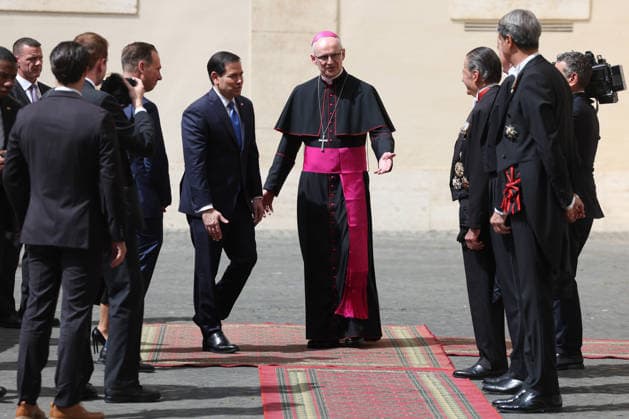 Vatican City, May 7, 2026: U.S. Secretary of State Marco Rubio and his wife, Jeanette Dousdebes Rubio, arrive in the San Damaso Courtyard, where they were received by Apostolic Nuncio Petar Rajic for an official meeting with Pope Leo XIV and Cardinal Pietro Parolin. The visit takes place in a particularly delicate diplomatic climate, following Donald Trump s recent statements against the Pontiff, which have attracted the attention of the international community and global media. The meeting thus takes on strong symbolic and institutional significance, focusing on the dialogue between the Holy See and the United States, geopolitical tensions, and the role of Vatican diplomacy in the contemporary landscape.  Copyright: xmarcoxiacobuccix xipa-agency.netx xmarcoxiacobuccix IPA_Agency_IPA74485802