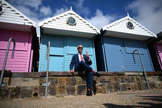Reform UK Leader Nigel Farage votes for UK local elections 2026 WALTON-ON-THE-NAZE, UNITED KINGDOM - MAY 07: Reform UK leader Nigel Farage is seen after casting his vote during the local council elections on May 07, 2026 in Walton-on-the-Naze, United Kingdom. Rasid Necati Aslim Anadolu Walton-on-the-Naze United Kingdom. Editorial use only. Please get in touch for any other usage.  Copyright: x2026xAnadoluxRasidxNecatixAslimx