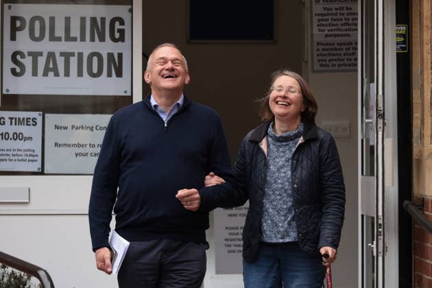 . 07 05 2026. London, United Kingdom. Ed Davey Casts Vote In Surbiton. Liberal Democrat Leader Ed Davey casts his vote in the 2026 Local Elections at Surbiton Hill Methodist Church.  xMartynxWheatleyx xi-Imagesx IIM-26753-0004