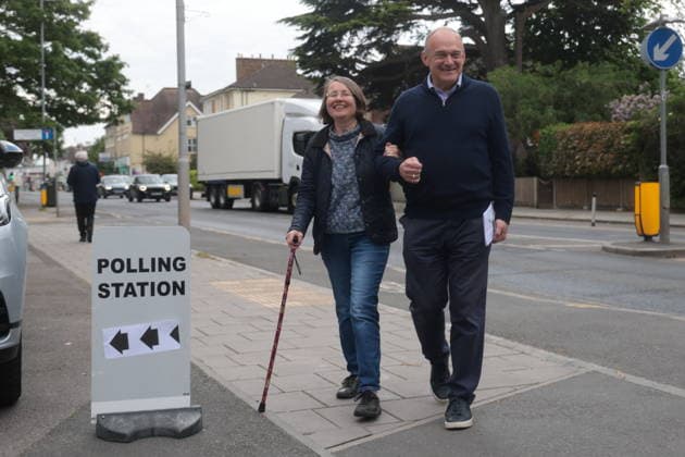 . 07 05 2026. London, United Kingdom. Ed Davey Casts Vote In Surbiton. Liberal Democrat Leader Ed Davey casts his vote in the 2026 Local Elections at Surbiton Hill Methodist Church.  xMartynxWheatleyx xi-Imagesx IIM-26753-0007