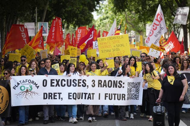 Demonstration of educational unions for the daycare strike in Barcelona Teachers demonstrating during a rally of educational unions for the daycare strike, on May 7, 2026, in Barcelona, Catalonia Spain This May 7, 2026, educational unions demonstrate in Paseo de Gracia in Barcelona They demand to reduce ratios, improve salaries and guarantee the educational couple in daycare centers It is the first of 17 days of protest in Catalonia to denounce the abandonment of the sector and demand a public model 07 MAY 2026 Spain  Copyright: xDavidxZorrakinox 7505820