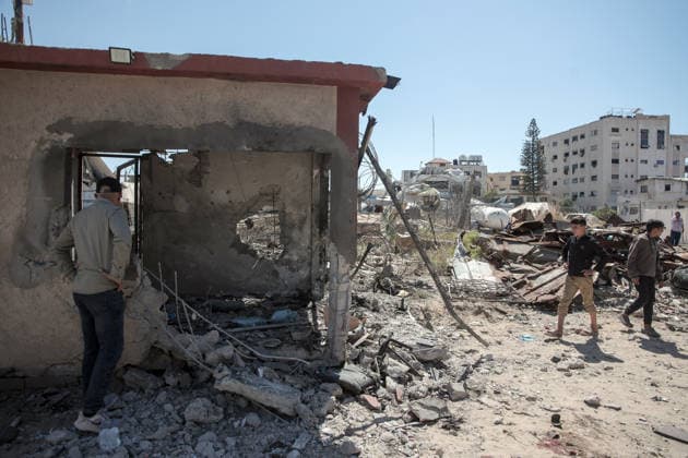 At least 2 killed in Israeli bomb attack on police control point in Gaza GAZA CITY, GAZA, PALESTINE - MAY 07: Locals inspect the control point belonging to security forces, after it was hit by Israeli bomb attack that killed at least 2 and injured others in Gaza City, Gaza, Palestine on May 07, 2026. Abdalhkem Abu Riash Anadolu Gaza City Gaza. Editorial use only. Please get in touch for any other usage.  Copyright: x2026xAnadoluxAbdalhkemxAbuxRiashx