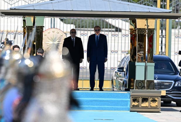 Turkish President Erdogan welcomes Algerian President Tebboune in Ankara ANKARA, TURKIYE - MAY 07: Turkish President Recep Tayyip Erdogan (R) welcomes Algerian President Abdelmadjid Tebboune (L) with an official ceremony at the Presidential Complex in Ankara, Turkiye on May 07, 2026. Mehmet Ali Ozcan Anadolu Ankara Turkey. Editorial use only. Please get in touch for any other usage.  Copyright: x2026xAnadoluxMehmetxAlixOzcanx