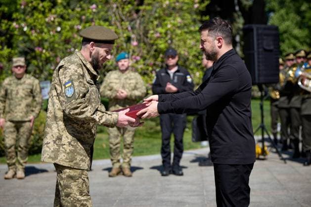 Ukrainian President Volodymyr Zelenskyy presents state awards Ukrainian President Volodymyr Zelenskyy presents state awards to infantry soldiers during a ceremony held to mark Infantry Day in Kyiv, Ukraine, on May 7, 2026. Photo by PRESIDENT OF UKRAINE apaimages Ukraine Ukraine Ukraine 070526_Ukraine_UPO_00(1).jpeg Copyright: xapaimagesxPRESIDENTxOFxUKRAINEx xapaimagesx