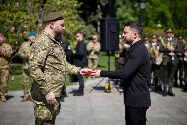 Ukrainian President Volodymyr Zelenskyy presents state awards Ukrainian President Volodymyr Zelenskyy presents state awards to infantry soldiers during a ceremony held to mark Infantry Day in Kyiv, Ukraine, on May 7, 2026. Photo by PRESIDENT OF UKRAINE apaimages Ukraine Ukraine Ukraine 070526_Ukraine_UPO_00(8).jpeg Copyright: xapaimagesxPRESIDENTxOFxUKRAINEx xapaimagesx