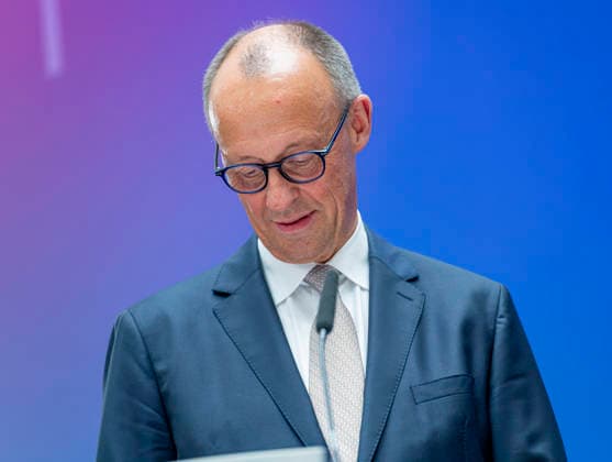 Friedrich Merz EUR, Germany, Berlin, 07 05 2026 Greeting by Federal Chancellor Friedrich Merz CDU at the festive event of the Federal Ministry for Digital and State Modernization on the occasion of its first anniversary In the presence of Karsten Wildberger CDU , Federal Minister for Digital and State Modernization Joint visit of the exhibitors