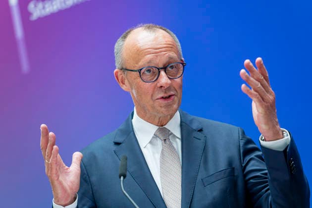 Friedrich Merz EUR, Germany, Berlin, 07 05 2026 Greeting by Federal Chancellor Friedrich Merz CDU at the festive event of the Federal Ministry for Digital and State Modernization on the occasion of its first anniversary In the presence of Karsten Wildberger CDU , Federal Minister for Digital and State Modernization Joint visit of the exhibitors