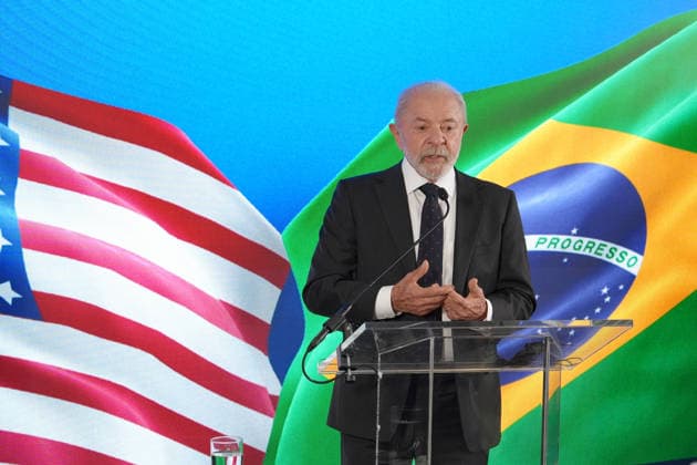 Brazilian President Luiz Inacio Lula da Silva speaks at a press conference at the Brazilian Embassy in Washington, United States, 07 Mayo 2026. Lula met with U.S. President Donald Trump for their first meeting. Lula da Silva visits Washington and speaks at a press conference at the Brazilian Embassy !ACHTUNG: NUR REDAKTIONELLE NUTZUNG!  Copyright: xOctavioxGuzmánx AME160 20260507-55020212592_1