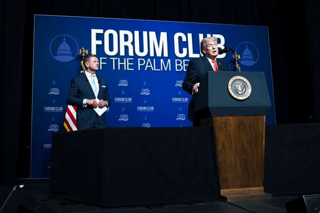 May 7, 2026, West Palm Beach, Fl, United States of America: U.S. President Donald Trump, delivers remarks to the Forum Club of the Palm Beaches dinner event at the Raymond F. Kravis Center for the Performing Arts, May 1, 2026 in West Palm Beach, Florida. West Palm Beach United States of America - ZUMAp138 20260507_zaa_p138_001 Copyright: xDanielxTorok WhitexHousex
