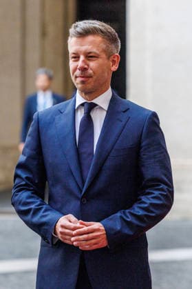 May 7, 2026, Roma, Italia, Italia: Hungary s Prime Minister-elect Peter Magyar, arrives at Palazzo Chigi to meet the Prime Minister, Rome, Italy, 06 05 2026 Roma Italia  - ZUMAa289 20260507_zia_a289_056 Copyright: xFrancescoxFotiax