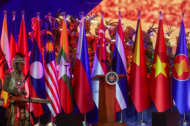 Southeast Asian leaders gather at Opening Ceremony of ASEAN Summit and Related Meetings 2026 CEBU, PHILIPPINES - MAY 8: Dancers perform Philippine-originated traditional dance during the official opening ceremony of the 48th ASEAN Summit and Related Meetings, in Cebu, Philippines, on May 8, 2026. Top leaders of ASEAN member states from across Southeast Asia gather to discuss key international and regional issues, including conflict in the Middle East, trade and economic development, fuel and energy crisis, and South China Sea territorial disputes. The summit comes just a few days ahead of a meeting between United States President Donald Trump and Chinese President Xi Jinping, which will take place in mid-May. Daniel Ceng Anadolu Cebu Phil  Copyright: x2026xAnadoluxDanielxCengx