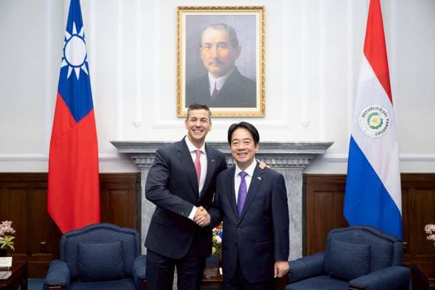 Santiago Pena - Lai Ching-te meeting in Taipei TAIPEI, TAIWAN - MAY 8: (----EDITORIAL USE ONLY - MANDATORY CREDIT - TAIWAN PRESIDENTIAL OFFICE HANDOUT - NO MARKETING NO ADVERTISING CAMPAIGNS - DISTRIBUTED AS A SERVICE TO CLIENTS----) Paraguay President Santiago Pena (L) pose for photos with Taiwan President Lai Ching-te, during his visit to the island, at the presidential office in Taipei, Taiwan, on May 8, 2026. Taiwan Presidential Office Anadolu Taipei Taiwan. Editorial use only. Please get in touch for any other usage.  Copyright: x2026xAnadoluxTaiwanxPresidentialxOfficex