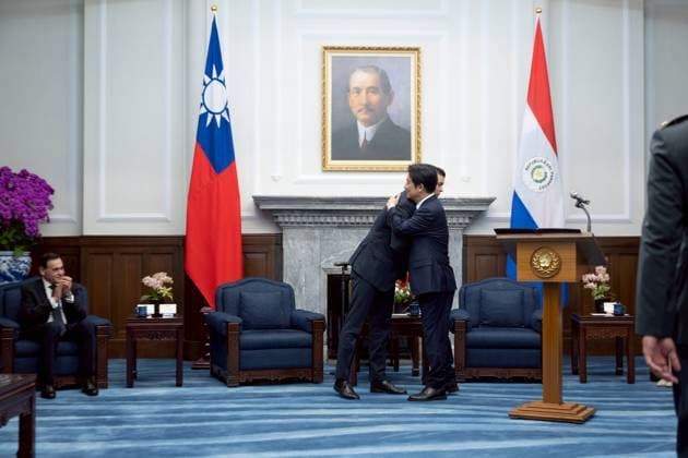 Santiago Pena - Lai Ching-te meeting in Taipei TAIPEI, TAIWAN - MAY 8: (----EDITORIAL USE ONLY - MANDATORY CREDIT - TAIWAN PRESIDENTIAL OFFICE HANDOUT - NO MARKETING NO ADVERTISING CAMPAIGNS - DISTRIBUTED AS A SERVICE TO CLIENTS----) Paraguay President Santiago Pena (L) greets Taiwan President Lai Ching-te, during his visit to the island, at the presidential office in Taipei, Taiwan, on May 8, 2026. Taiwan Presidential Office Anadolu Taipei Taiwan. Editorial use only. Please get in touch for any other usage.  Copyright: x2026xAnadoluxTaiwanxPresidentialxOfficex