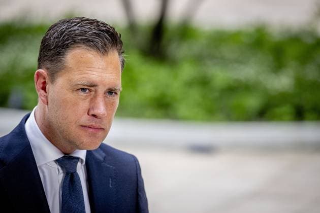 THE HAGUE - Eelco Heinen, Minister of Finance, speaks to the press ahead of the first weekly cabinet meeting after the May recess at the Ministry of General Affairs. ROBIN UTRECHT ANP netherlands out - belgium out  Copyright: xx x557759738x originalFilename: 557759738.jpg