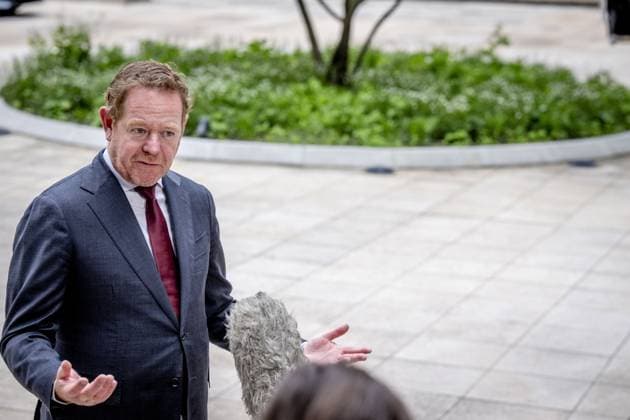 THE HAGUE - Minister of Justice and Security David van Weel speaks to the press ahead of the first weekly cabinet meeting after the May recess at the Ministry of General Affairs. ROBIN UTRECHT ANP netherlands out - belgium out  Copyright: xx x557762478x originalFilename: 557762478.jpg