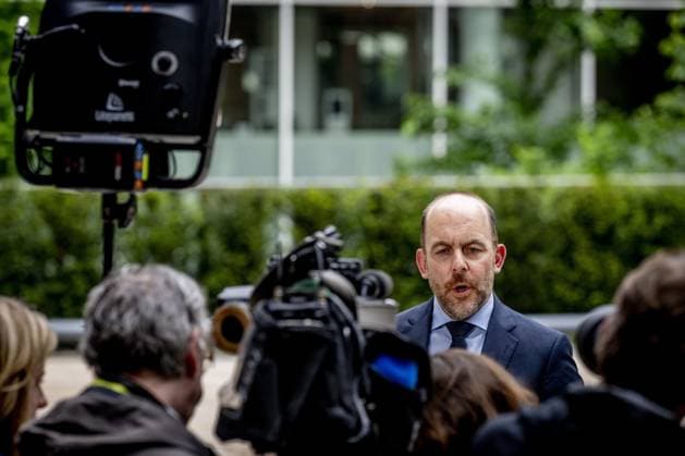 THE HAGUE - Bart van den Brink, Deputy Prime Minister and Minister for Asylum and Migration, speaks to the press ahead of the first weekly Council of Ministers after the May recess at the Ministry of General Affairs. ROBIN UTRECHT ANP netherlands out - belgium out  Copyright: xx x557762558x originalFilename: 557762558.jpg