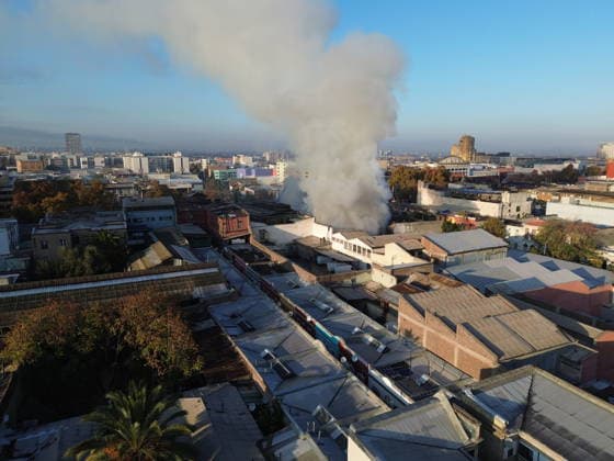 Santiago, May 8, 2026 Fire affects Chinese shop in Alameda corner Libertad in the commune of Santiago Diego Martin Aton Chile, Aton 1153370 jpeg  Copyright: DiegoxMartin AtonxChile
