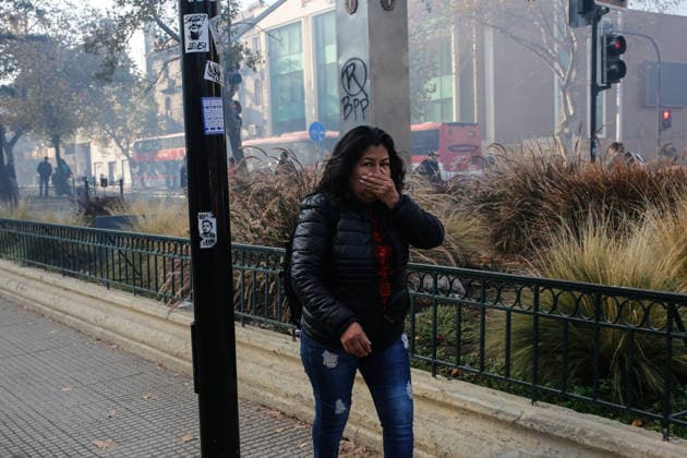 Santiago, May 8, 2026 Fire affects Chinese shop in Alameda corner Libertad in the commune of Santiago The smoke affects people circulating around the place Diego Martin Aton Chile, Aton 1153395 jpeg  Copyright: DIEGOxMARTIN ATONxCHILE